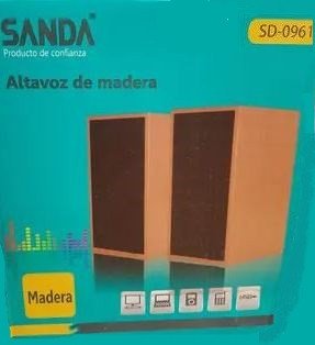 Altavoces de madera 