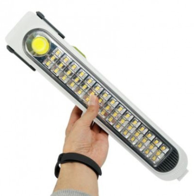 Lámpara 45 LEDS con carga solar